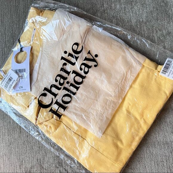 NWT Charlie Holiday Iva Yellow Sleeveless Tie-Back Mini Dress Citrus Yellow XS - Picture 4 of 5